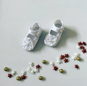Buciki niemowlęce white dla dziewczynki